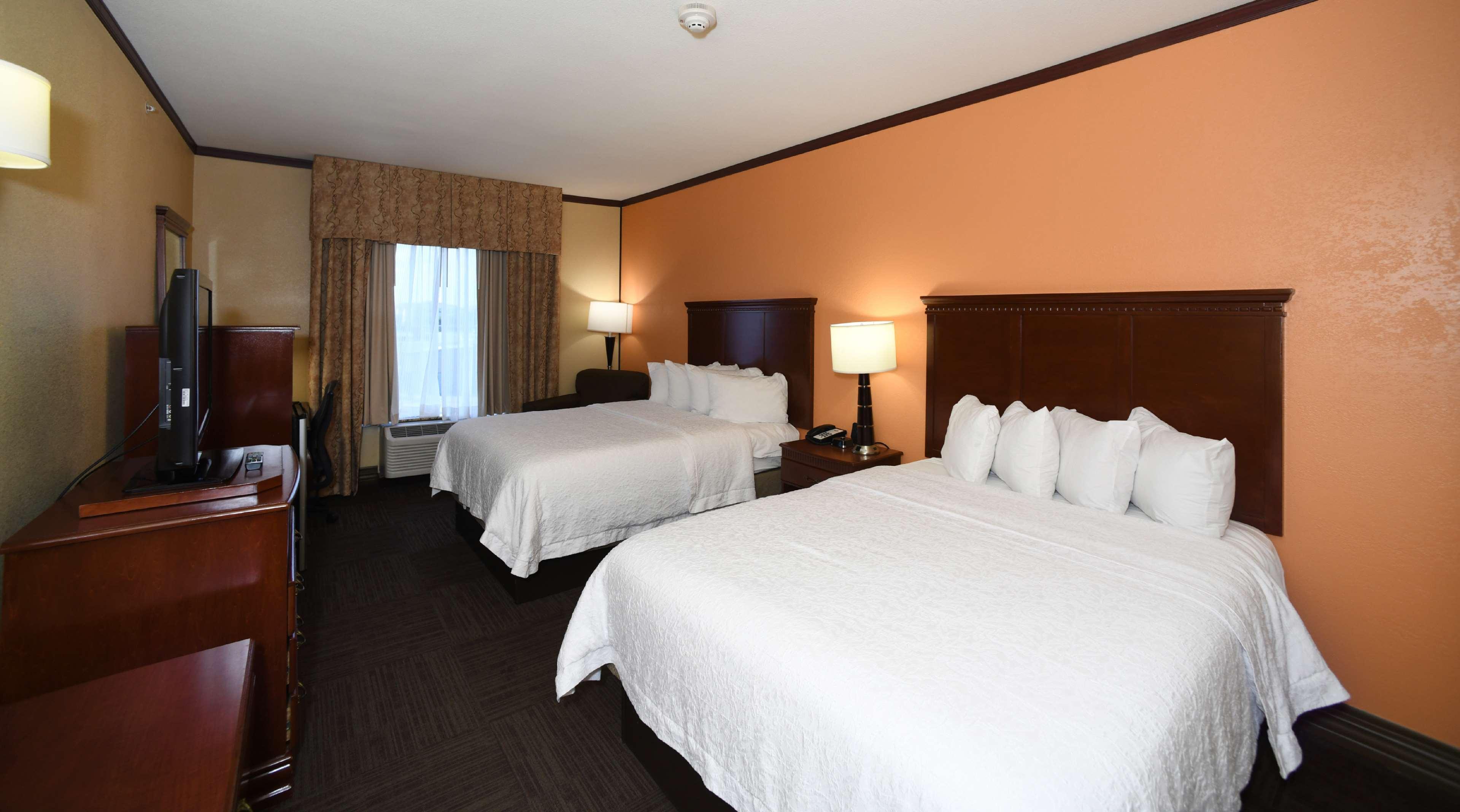 Hampton Hotel 3*