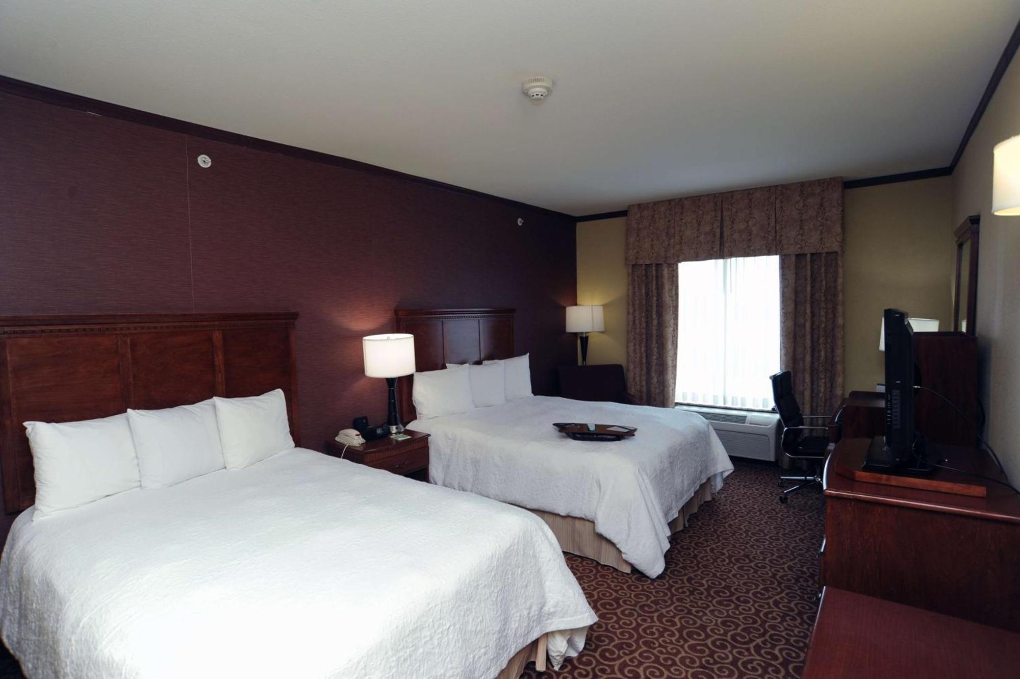 Hampton 3*