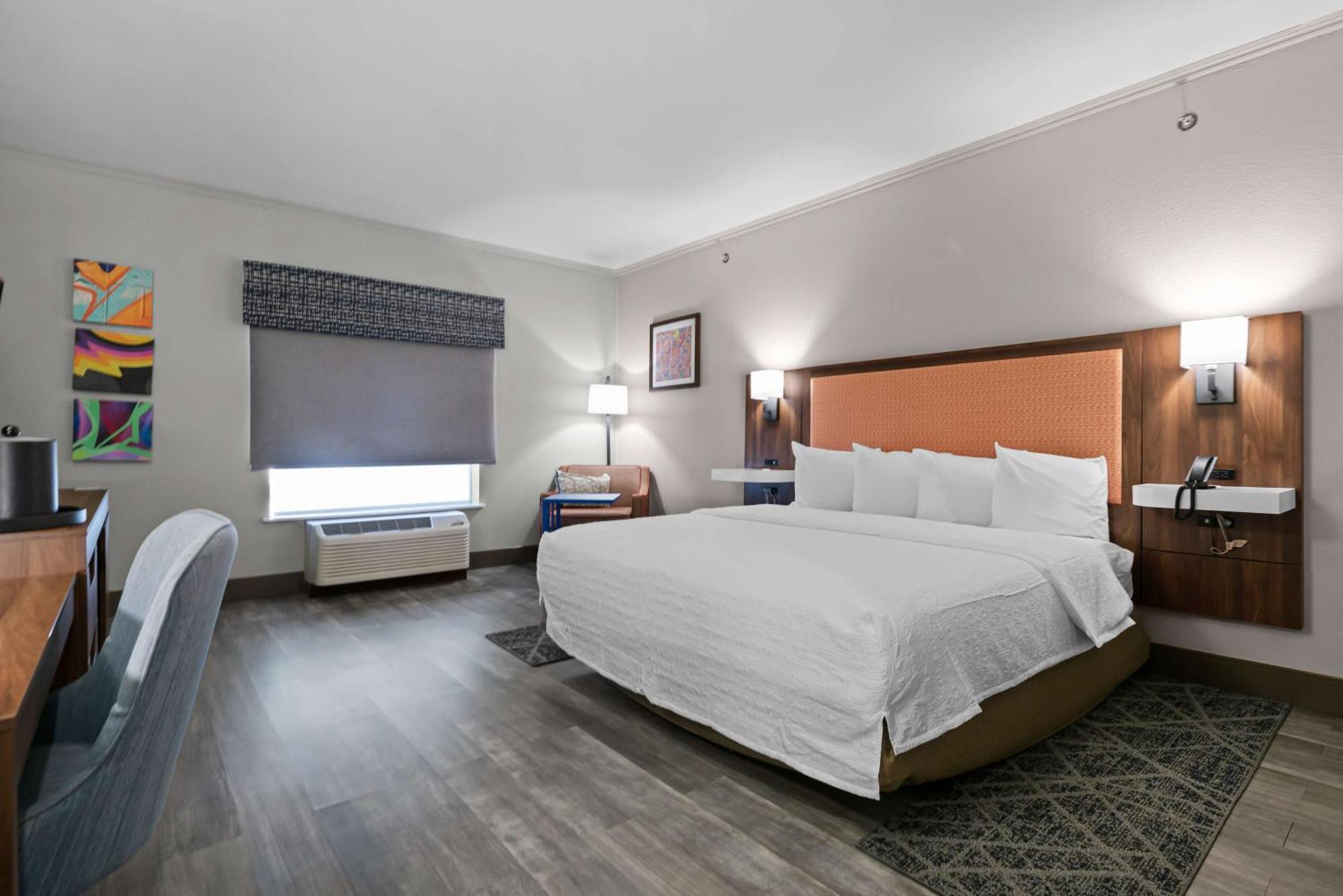 Hampton Hotel