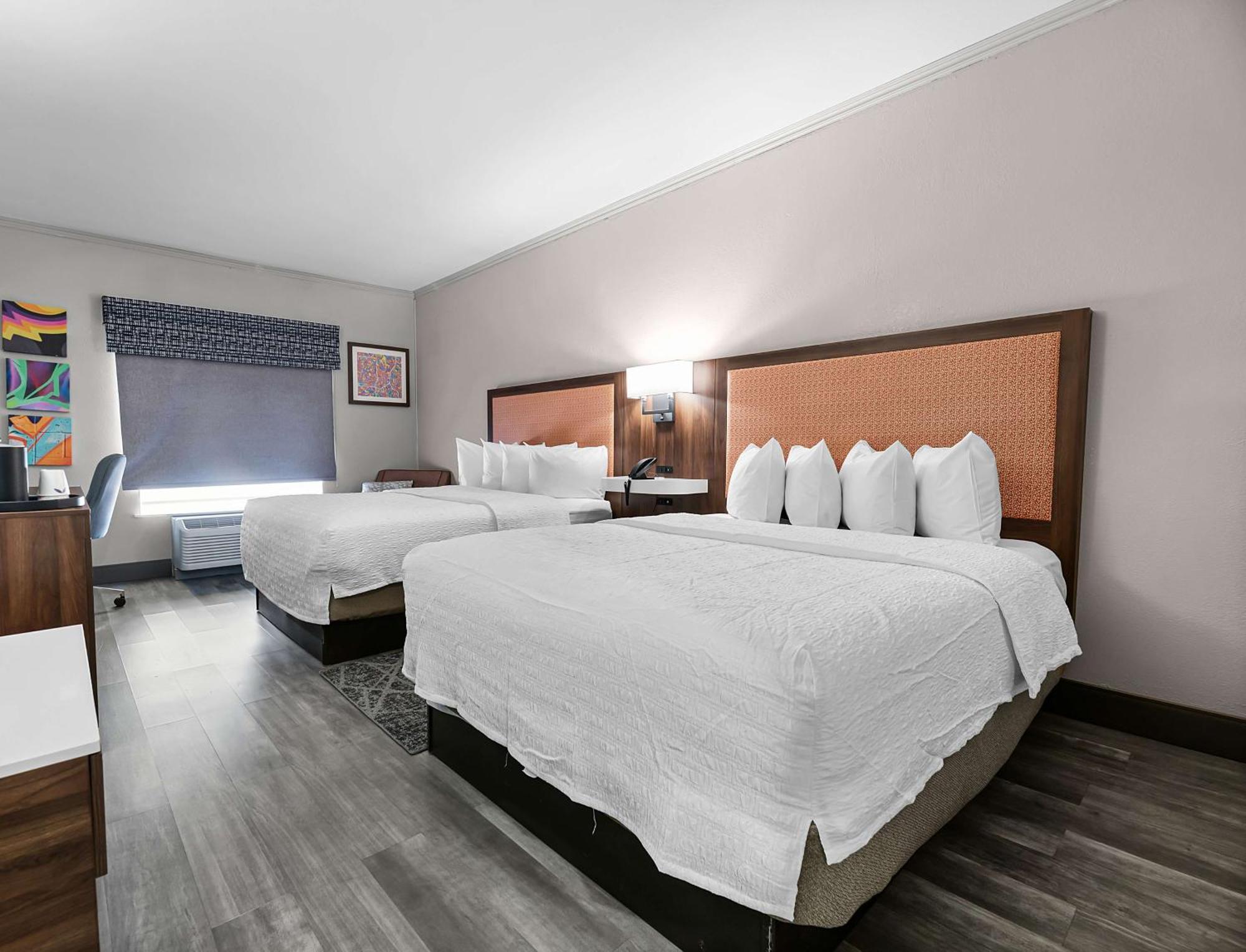 Hampton Hotel 3*