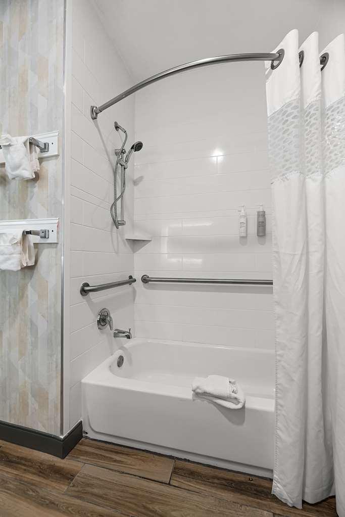 Hotel Hampton 3*